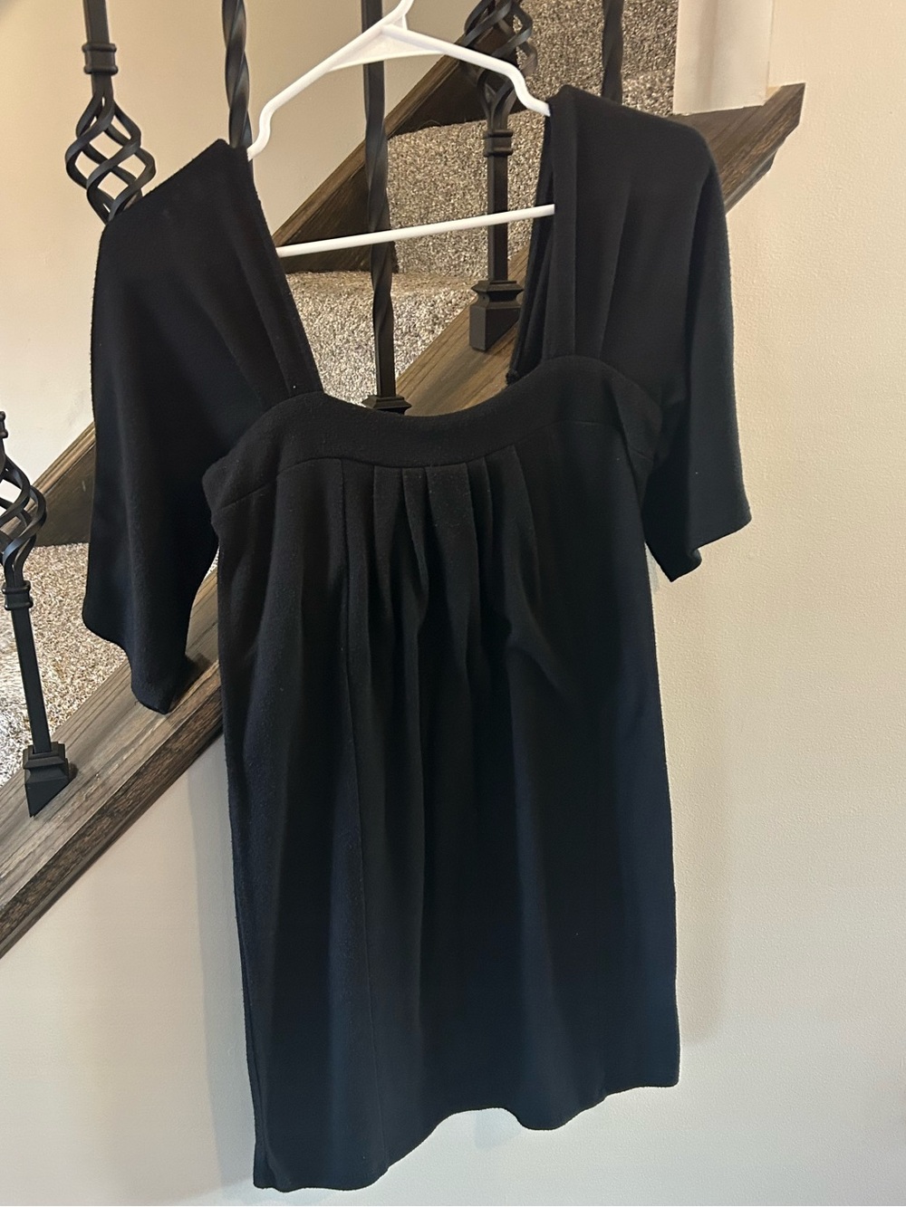 Forever 21 Black Short Sleeve Pleated Front Top